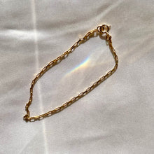 Load image into Gallery viewer, Nikki block link bracelet -14K Gold filed
