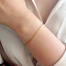 Load image into Gallery viewer, Nikki block link bracelet -14K Gold filed
